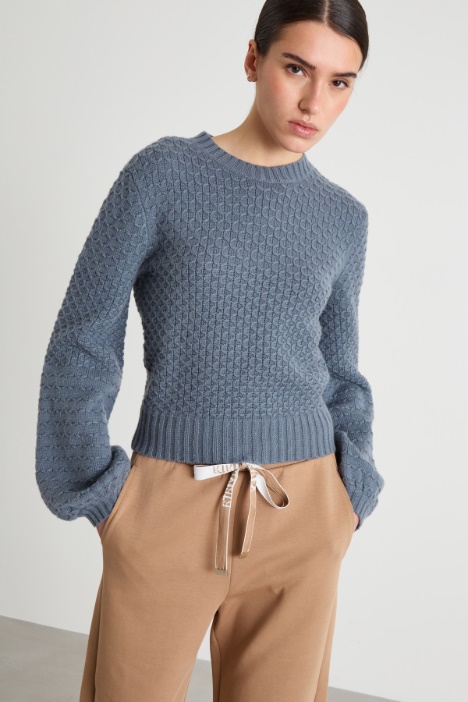 Voluminous-sleeve cropped jumper Intrend