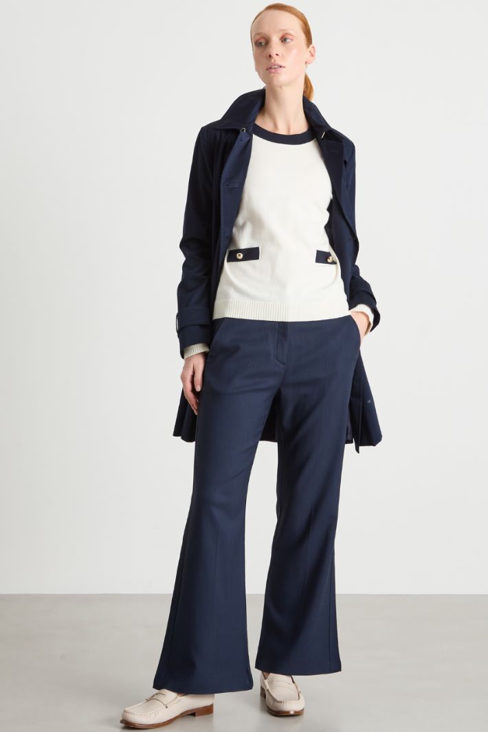 Jersey con abotonadura trasera Intrend