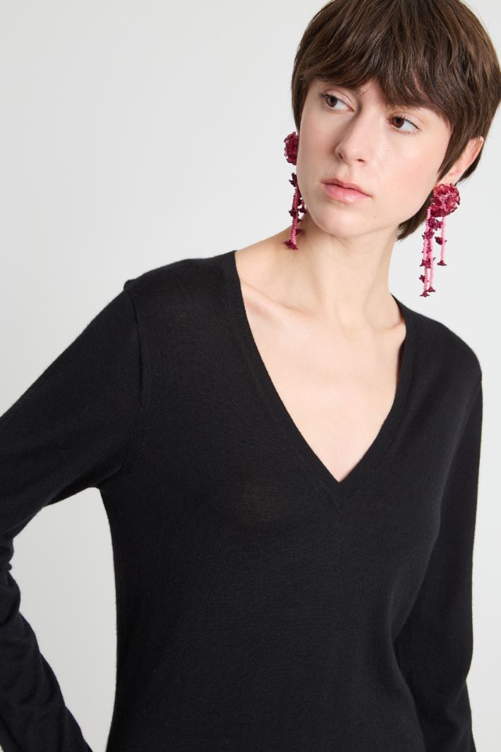Maglia con scollo a V Intrend - 3
