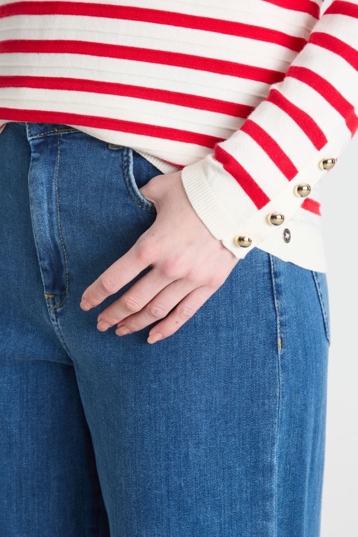 Scoop-neck stretch jumper Intrend - 3