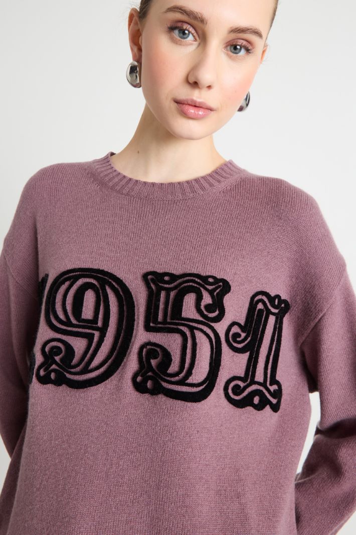 Oversized jumper with flocked motif Intrend - 3