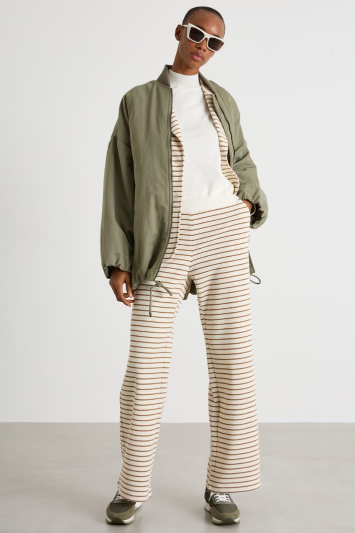 Stretch knit top Intrend