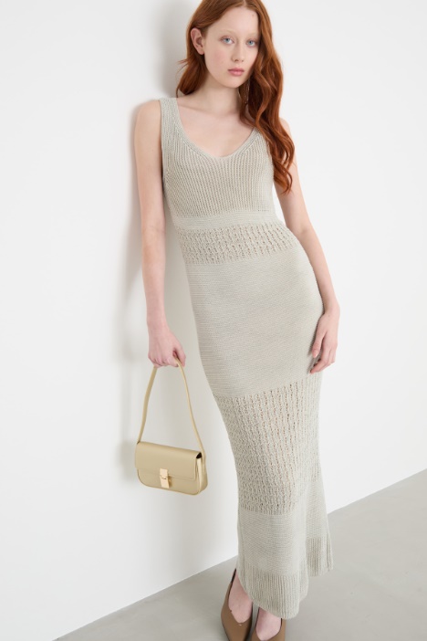 Abito smanicato lungo