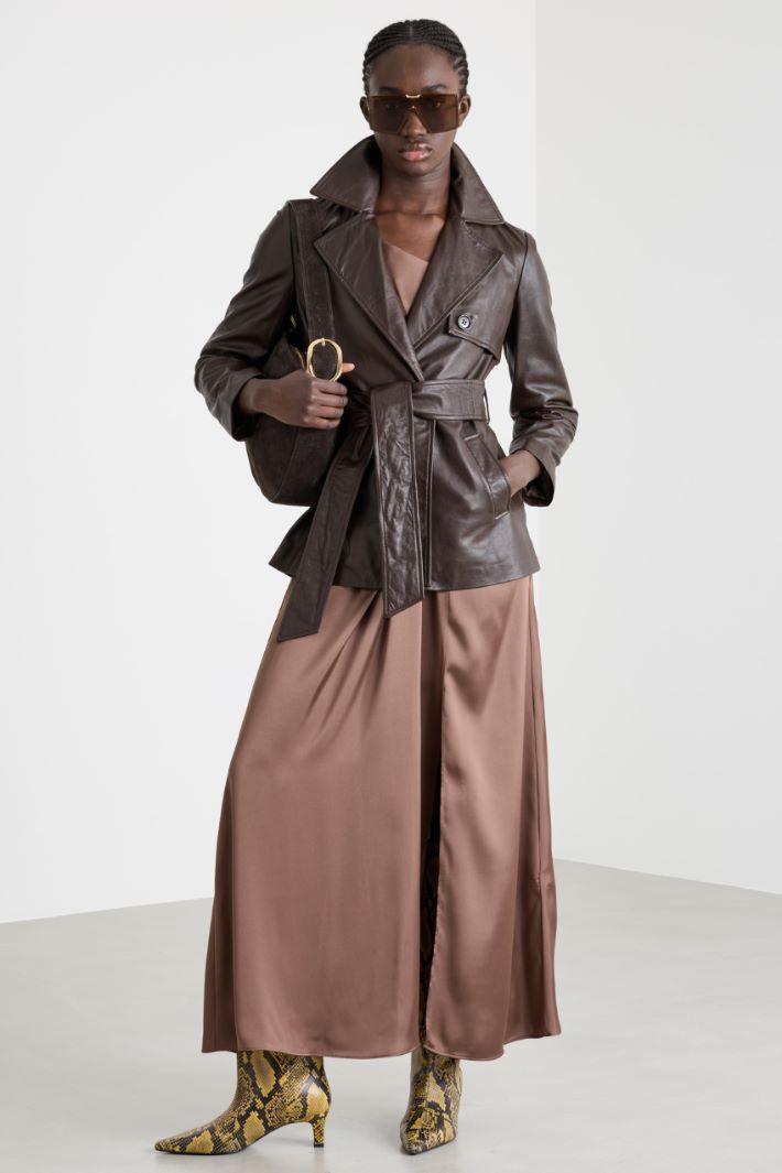 Giacca con cintura Intrend