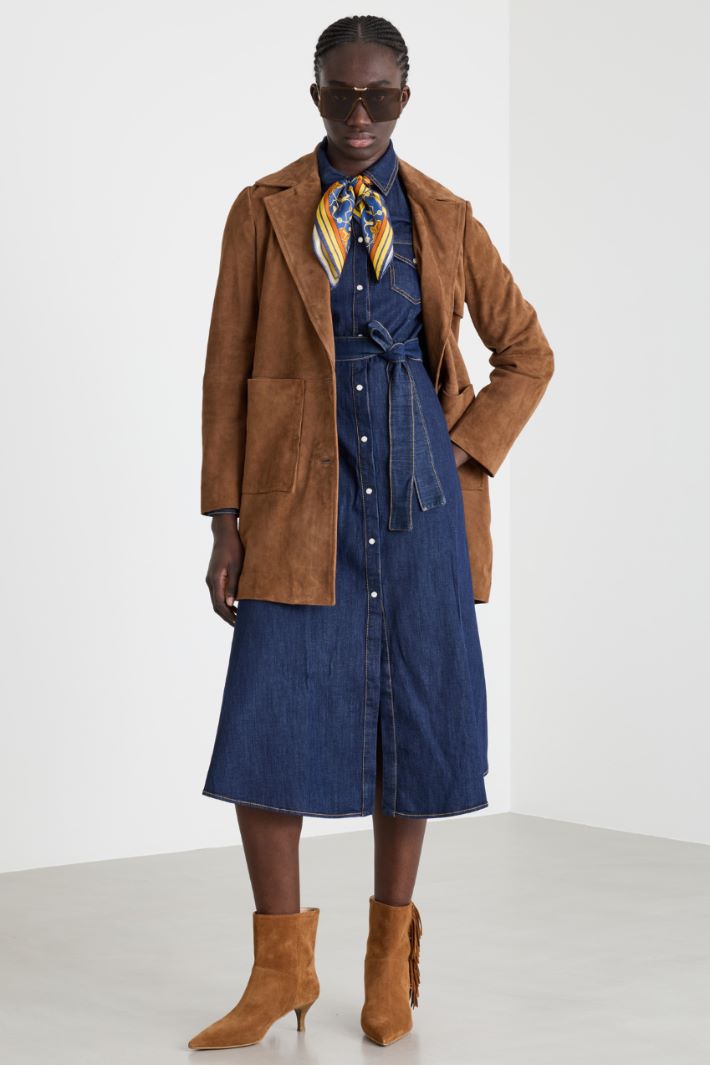 Giacca in pelle con cintura Intrend