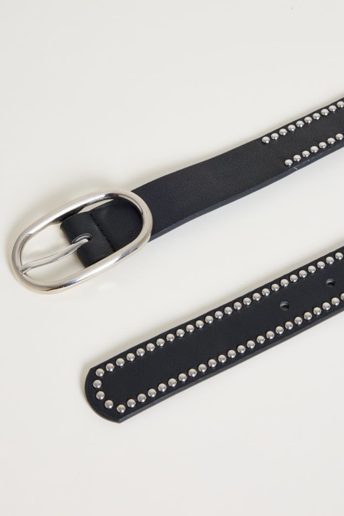 Cintura con borchie e fibbia ovale Intrend - 2