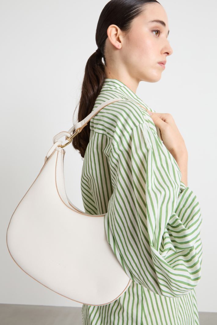 Borsa a mezzaluna Intrend - 5