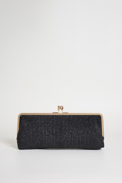 Clutch in rafia