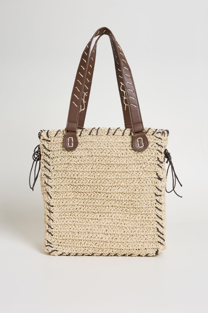 Woven Drawstring Bag Intrend - 3