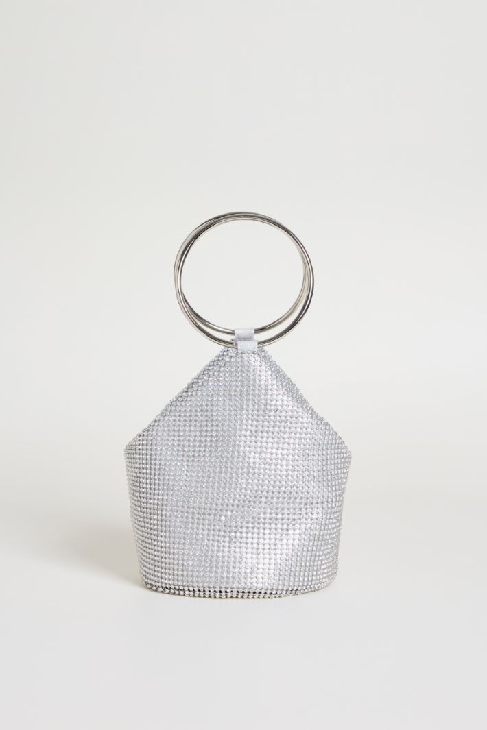 Rhinestone clutch with oversized ring handles Intrend