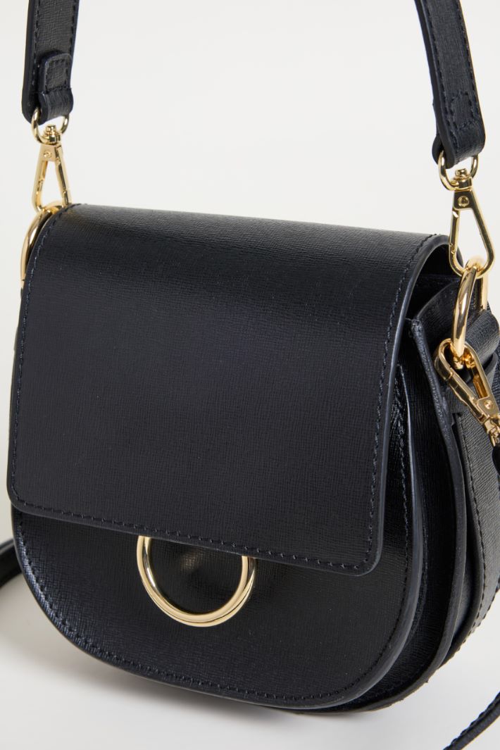 Borsa arrotondata in pelle Intrend - 4