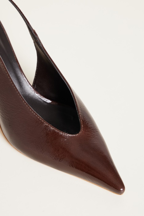 Slingback in pelle verniciata