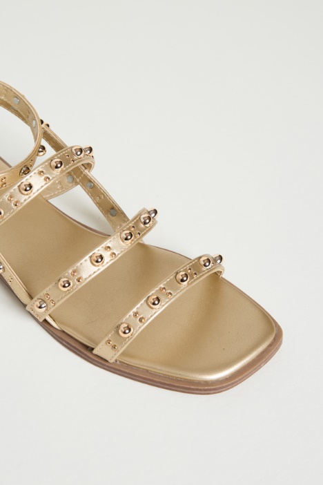 Sandali a listini con borchie