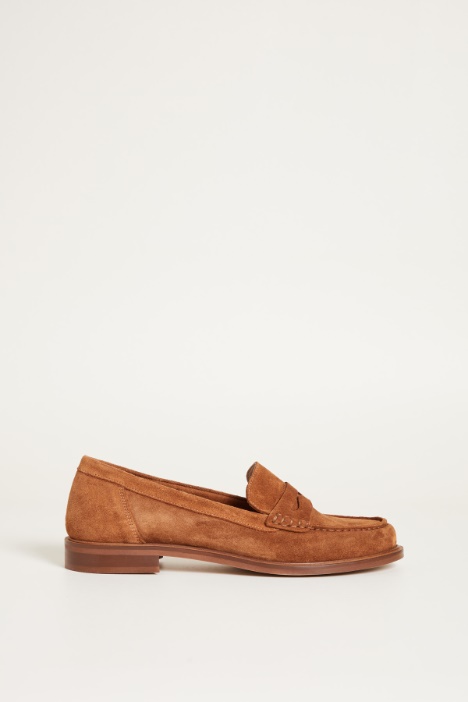 Suede loafers Intrend
