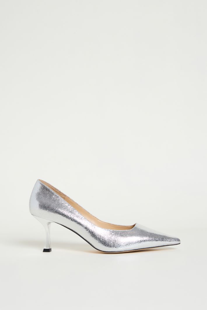 Craquelé-effect laminated pumps Intrend