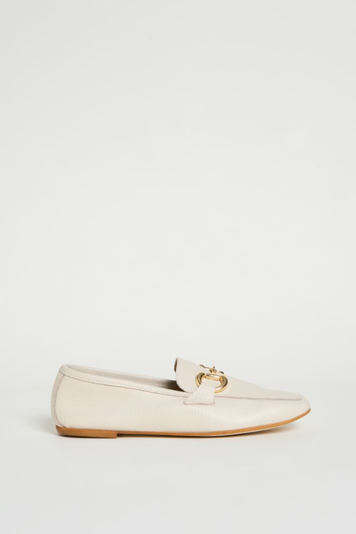 Leather loafers Intrend