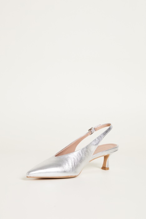 Slingback in pelle laminata