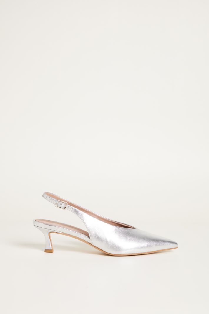 Slingback in pelle laminata Intrend