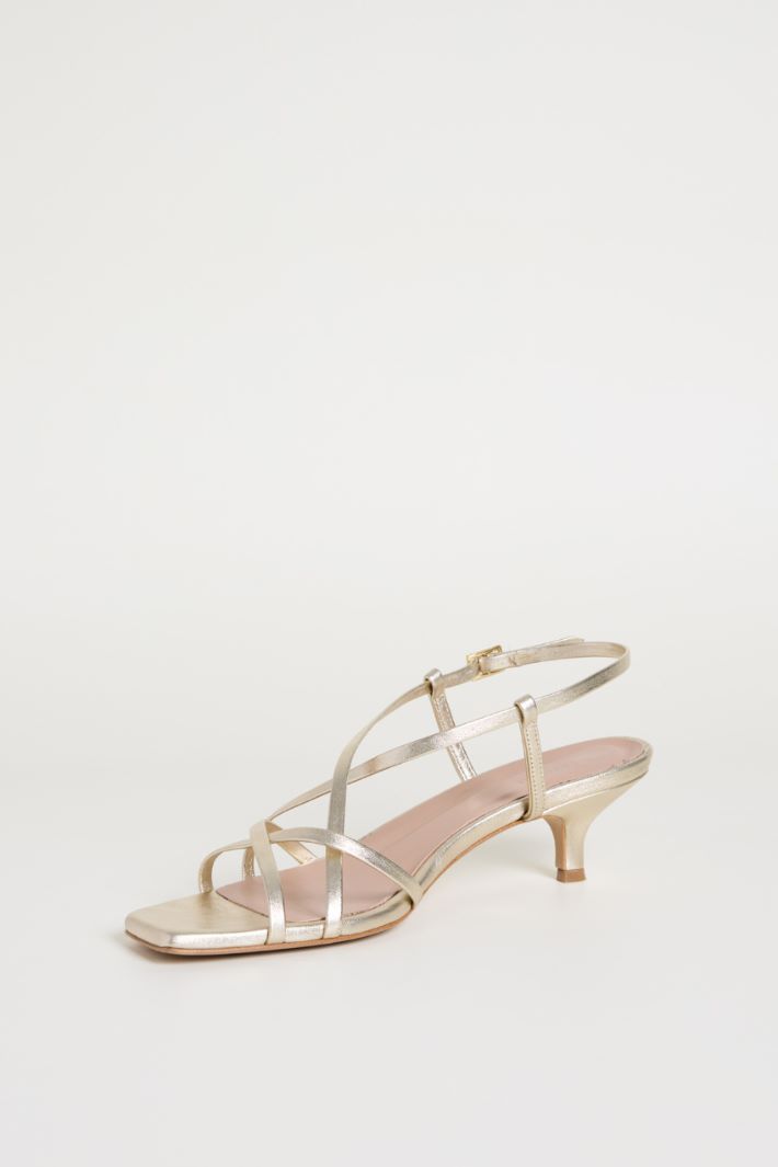 Sandalo con listini laminati Intrend - 3