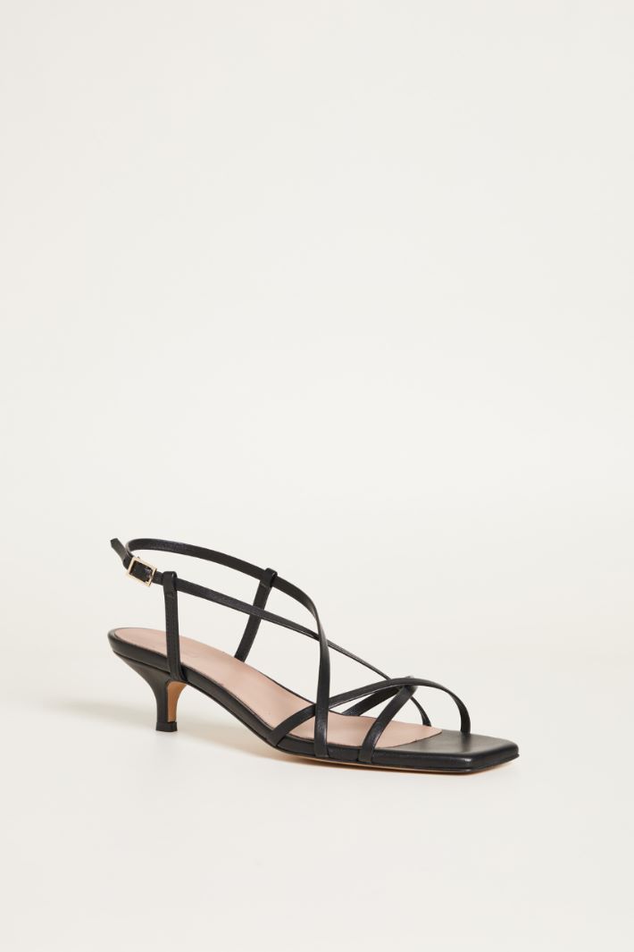 Sandalo con listini laminati Intrend - 2