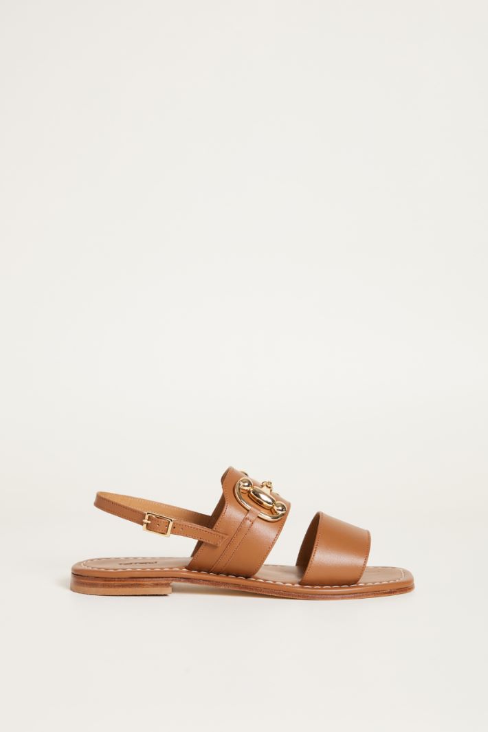 Sandalo basso in pelle Intrend