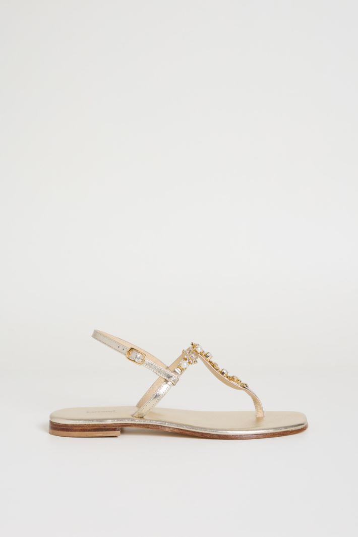 Sandali laminati con strass Intrend