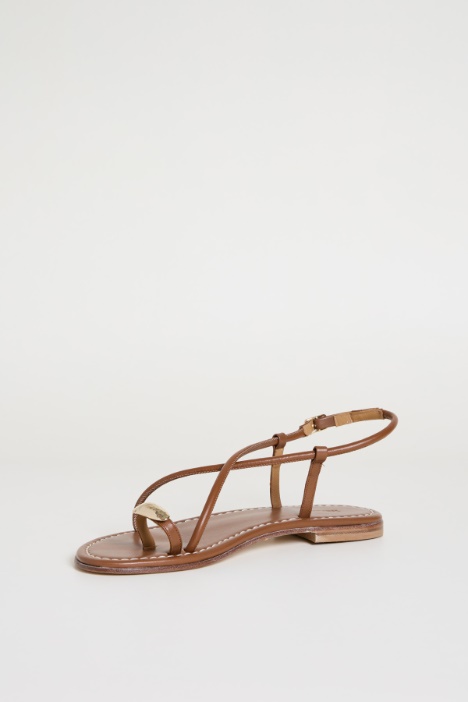 Sandali con fascia a dito