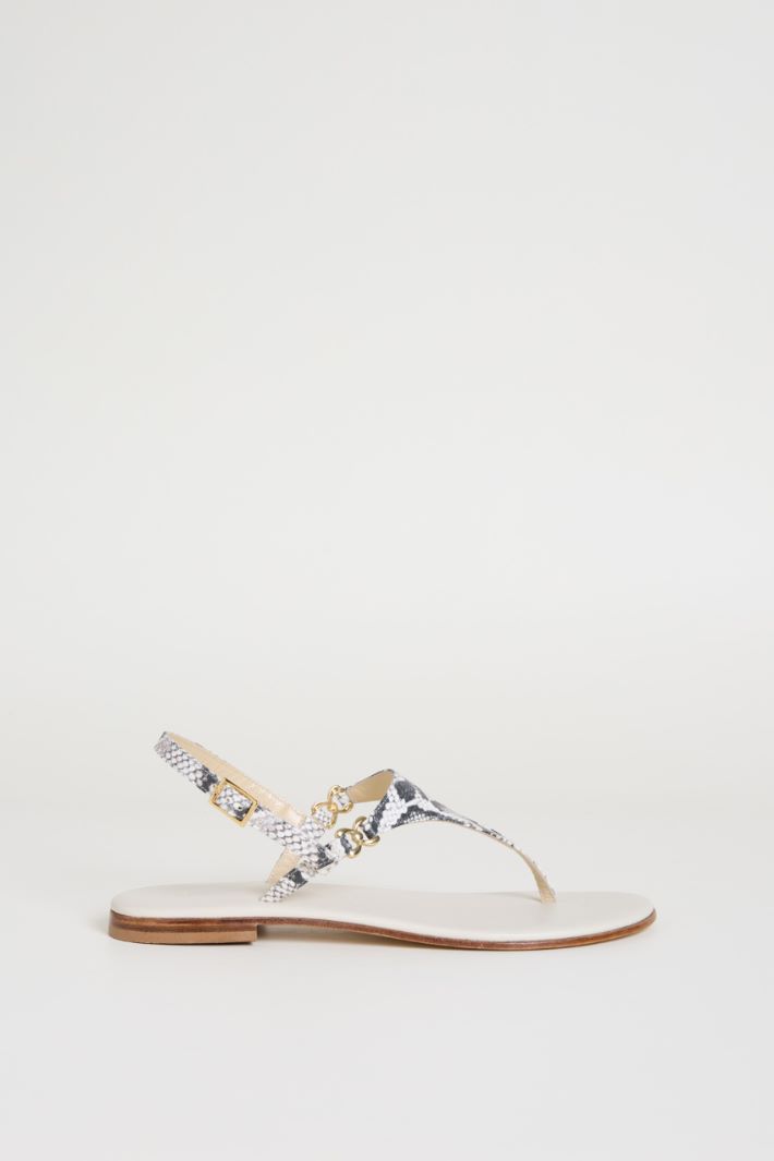 Sandali in pelle laminata Intrend