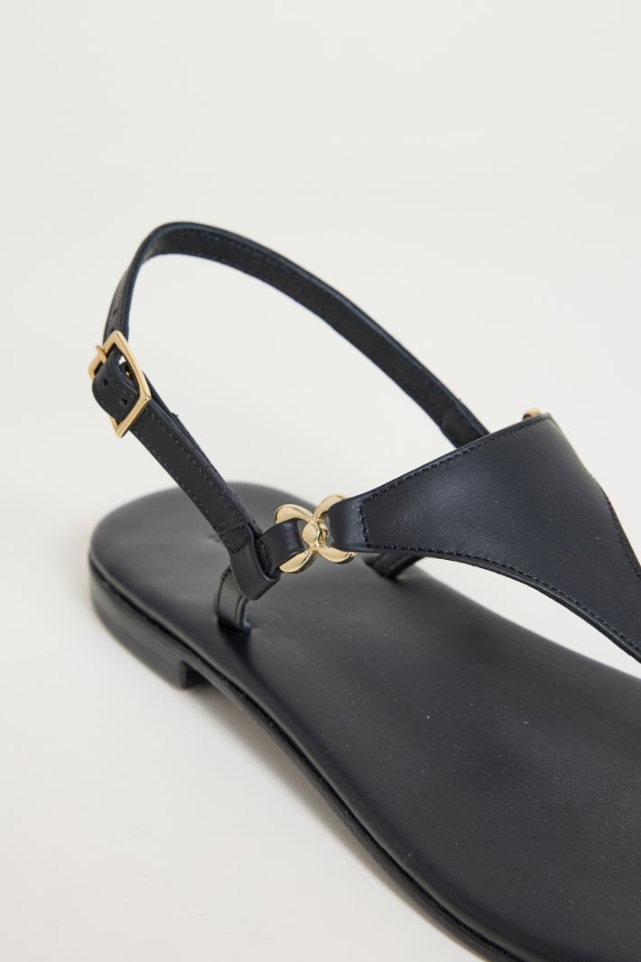 Sandali in pelle laminata Intrend - 4