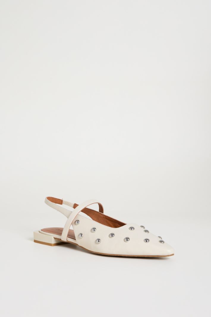 Slingback in pelle con borchie Intrend - 2