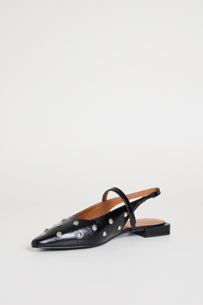 Slingback in pelle con borchie Intrend - 3