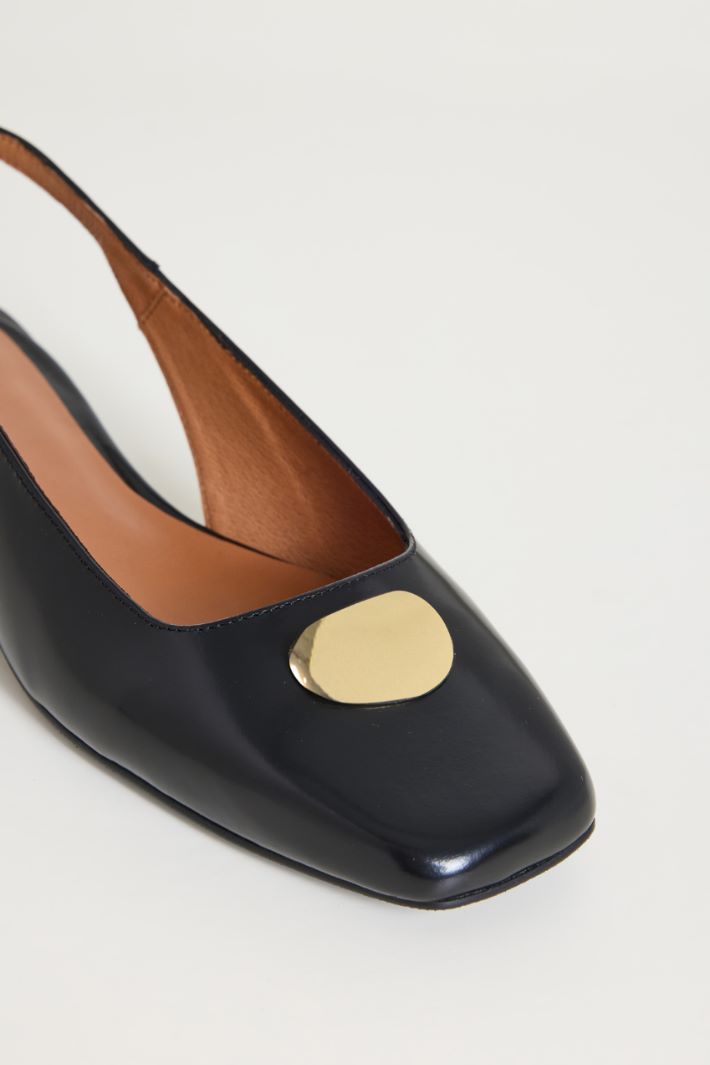 Slingback in pelle verniciata Intrend - 4
