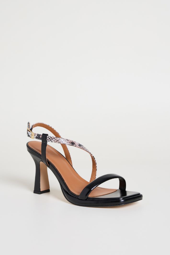 Sandali con inserti animalier Intrend - 2