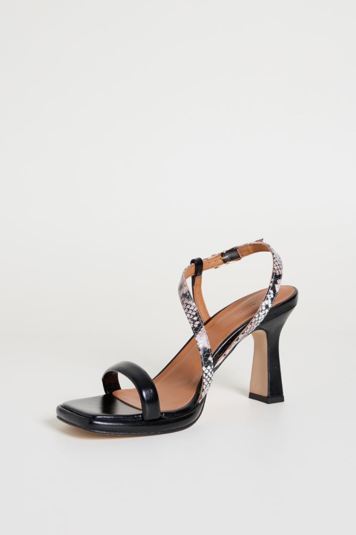 Sandali con inserti animalier Intrend - 3