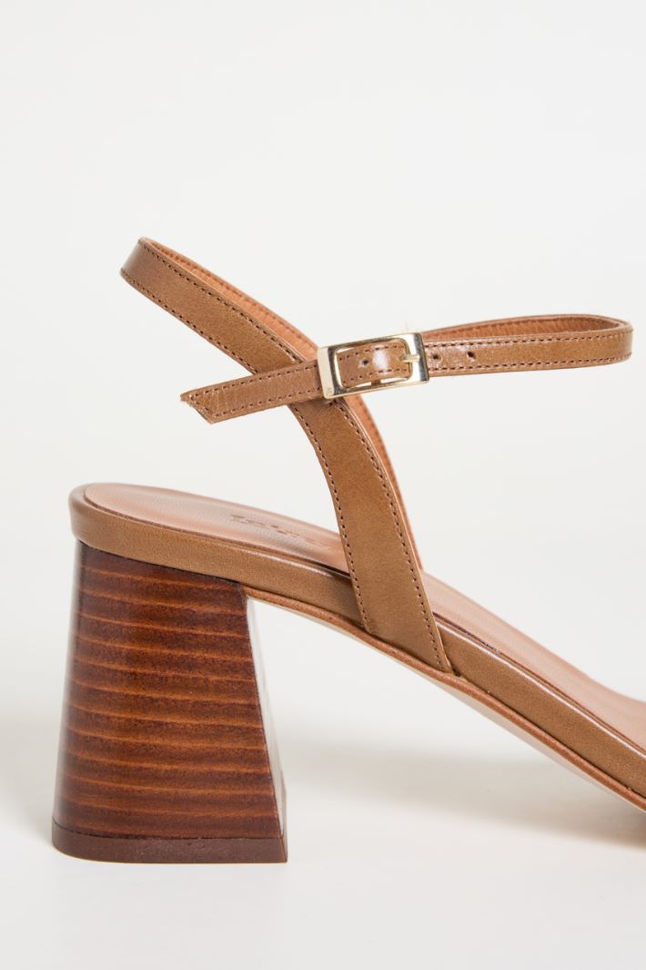 Sandali con tacco a blocco Intrend - 4