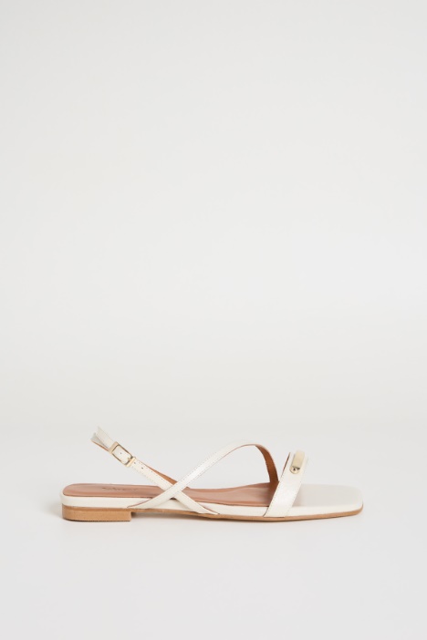 Sandali flat a listini Intrend