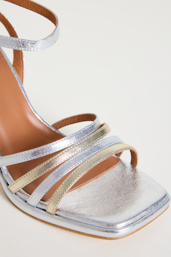 Sandali in pelle laminata Intrend - 4