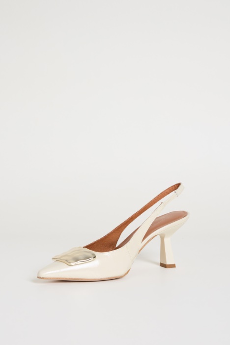 Slingback con accessorio