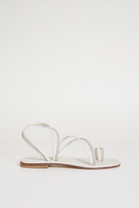 Sandali flat con strass Intrend