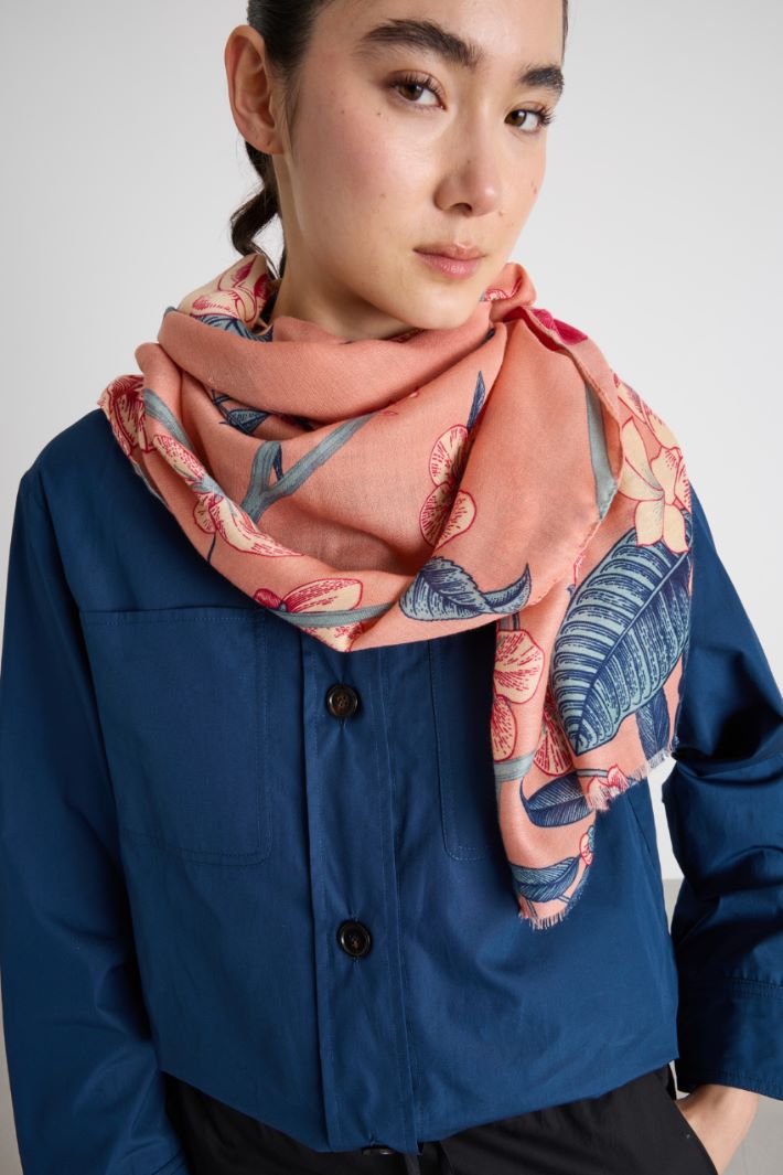 Floral-Print Stole Intrend - 2