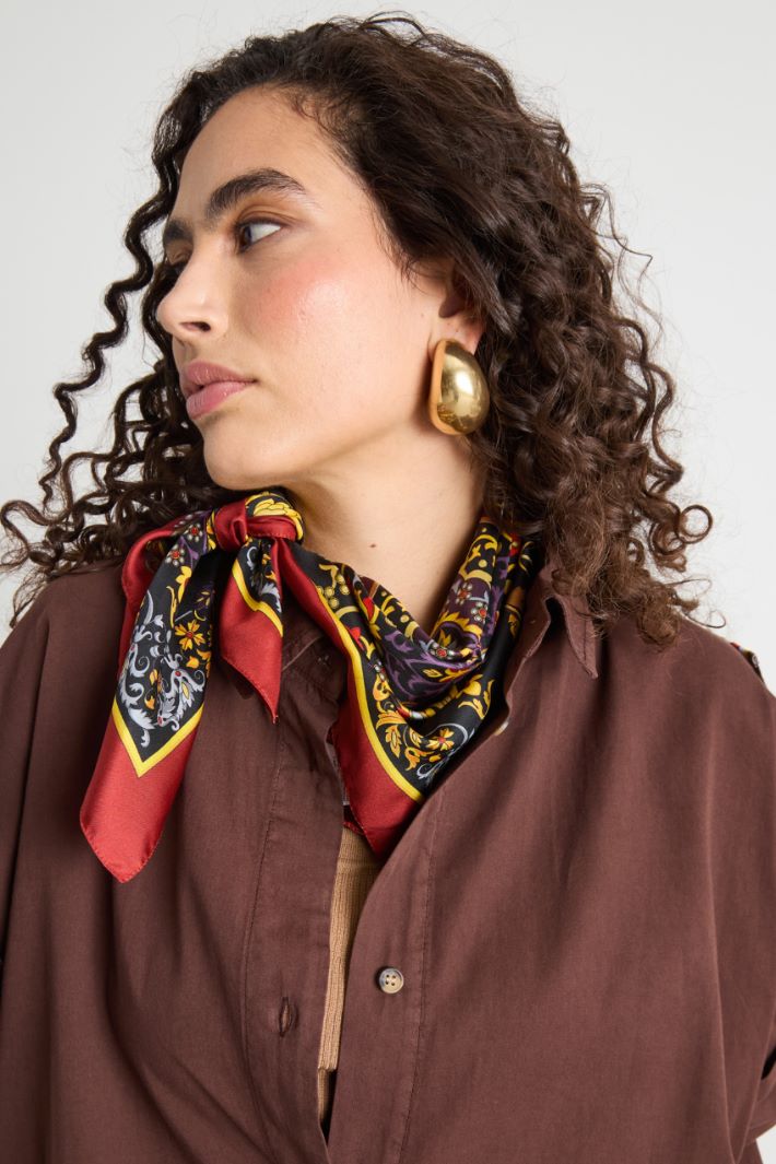 Printed silk scarf Intrend - 2