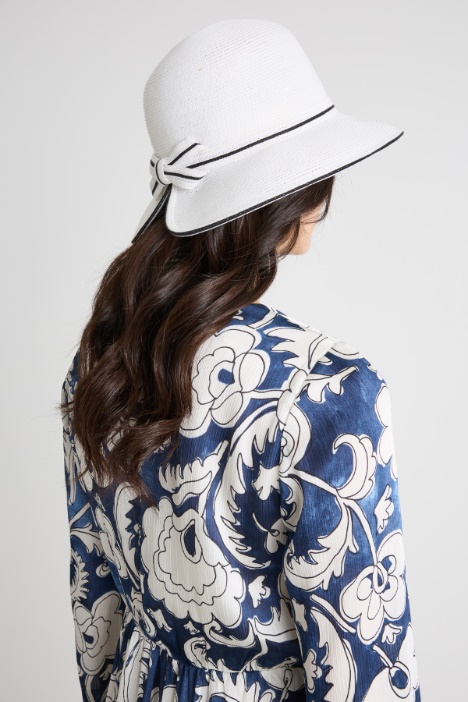 Sombrero con ribetes a contraste