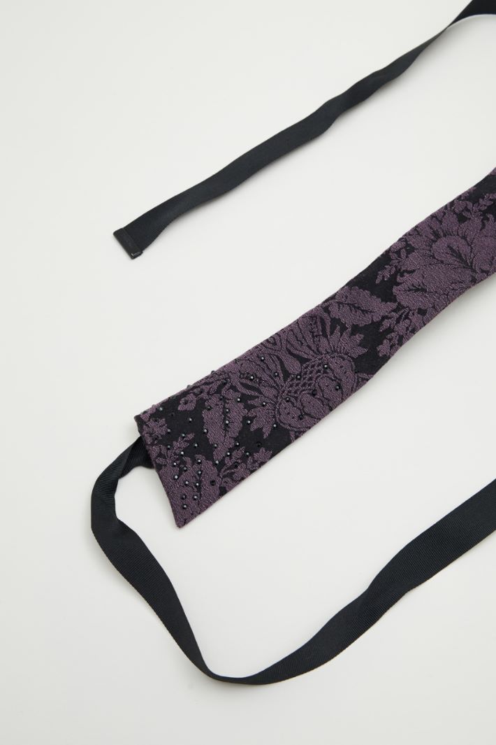 Cravat-style collar Intrend - 3