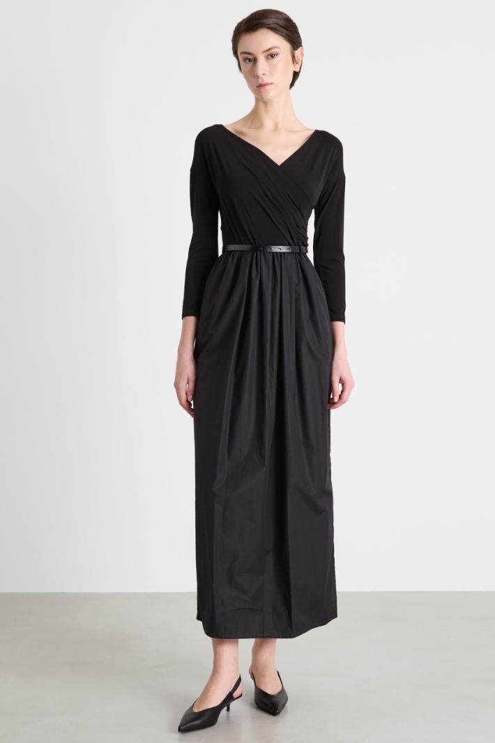 Cross-over V-neck long dress Intrend - 2