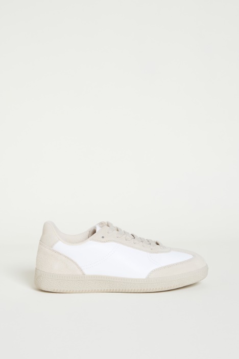 Leather sneakers Intrend