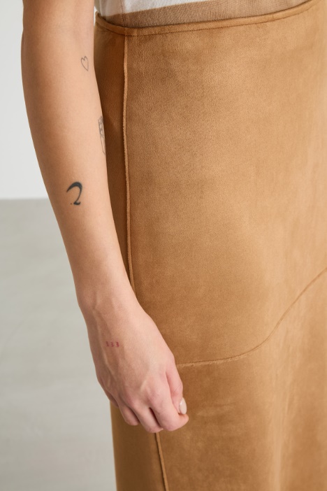 Gonna in tessuto dal finish vellutato