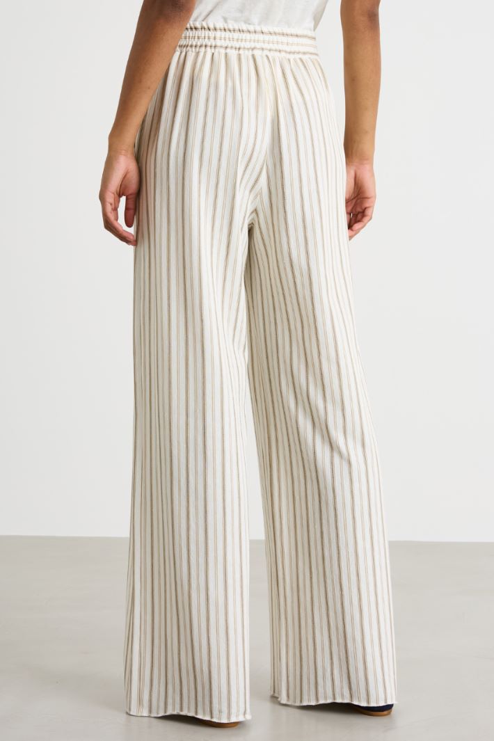 Straight-leg trousers Intrend - 4