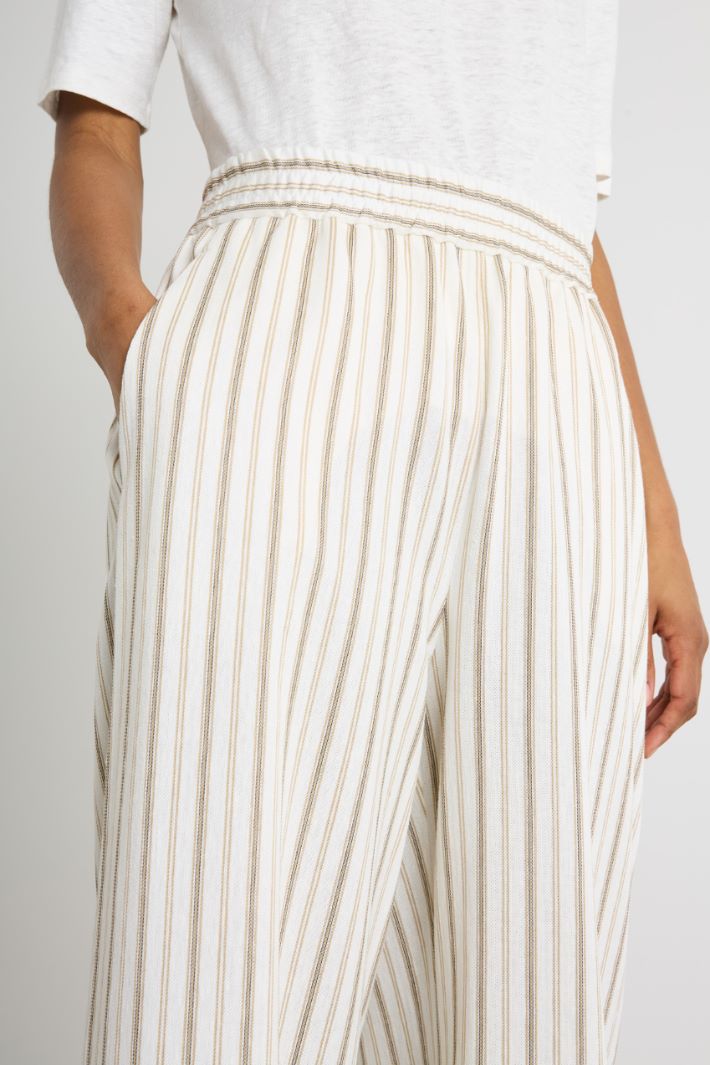 Straight-leg trousers Intrend - 3