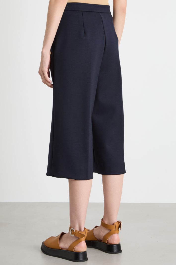 Button-detail wool jersey Bermuda shorts Intrend - 4