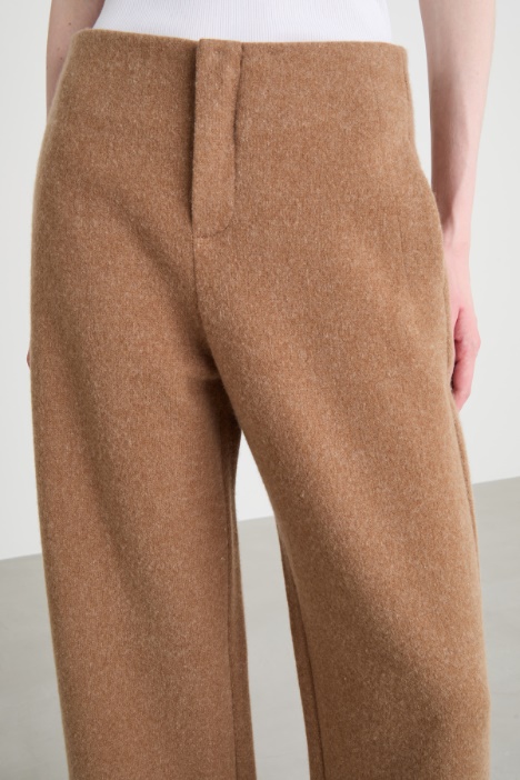 Pantalón cocoon de punto